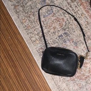 Micheal Kors shoulder bag!!